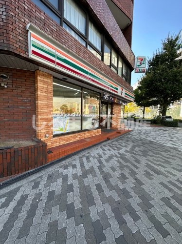 コンビニ　セブンイレブン 大阪九条南2丁目店（コンビニ）まで712m