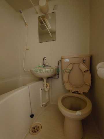 バス・シャワールーム　※参考写真です。同じ間取りの別部屋になります。