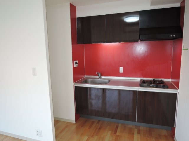 キッチン　同タイプの部屋です