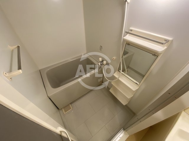 バス・シャワールーム　ミモサ中津　浴室