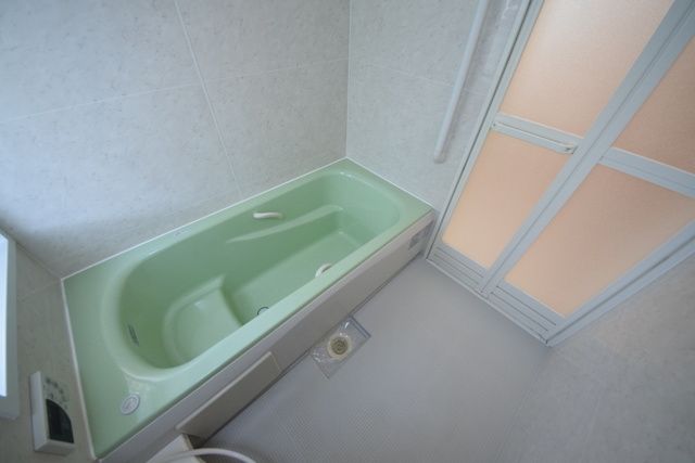 バス・シャワールーム　★追い焚き付きのお風呂★