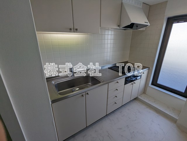 キッチン　2口ガスコンログリル付き※別号室参考写真※