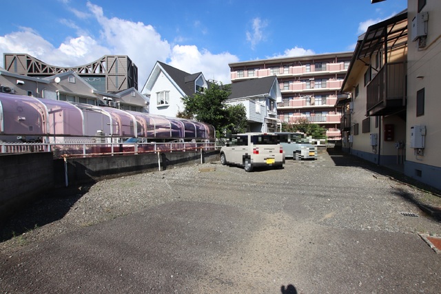 駐車場　駐車場（要空き確認）