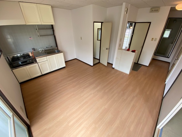 居室・リビング　床色が明るくて綺麗です♪