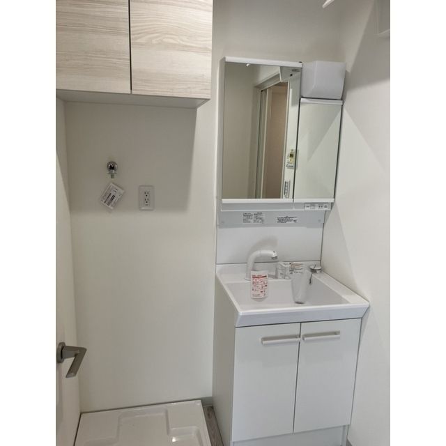 洗面設備　脱衣スペースもあります