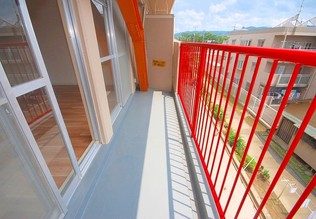 バルコニー　バルコニー