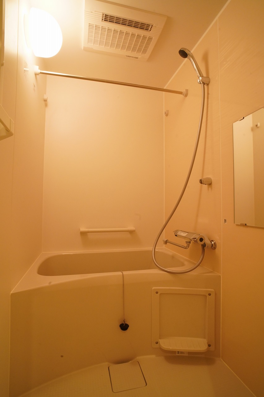 バス・シャワールーム　バス
