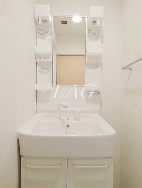 洗面設備　洗面台です。