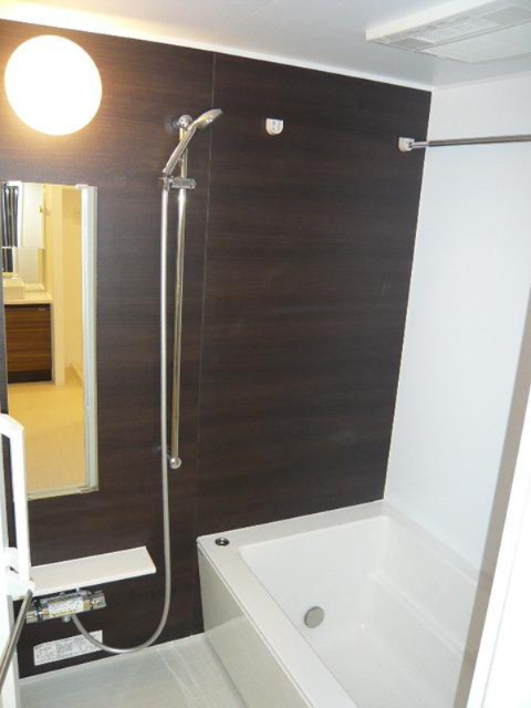 バス・シャワールーム　別部屋参考写真