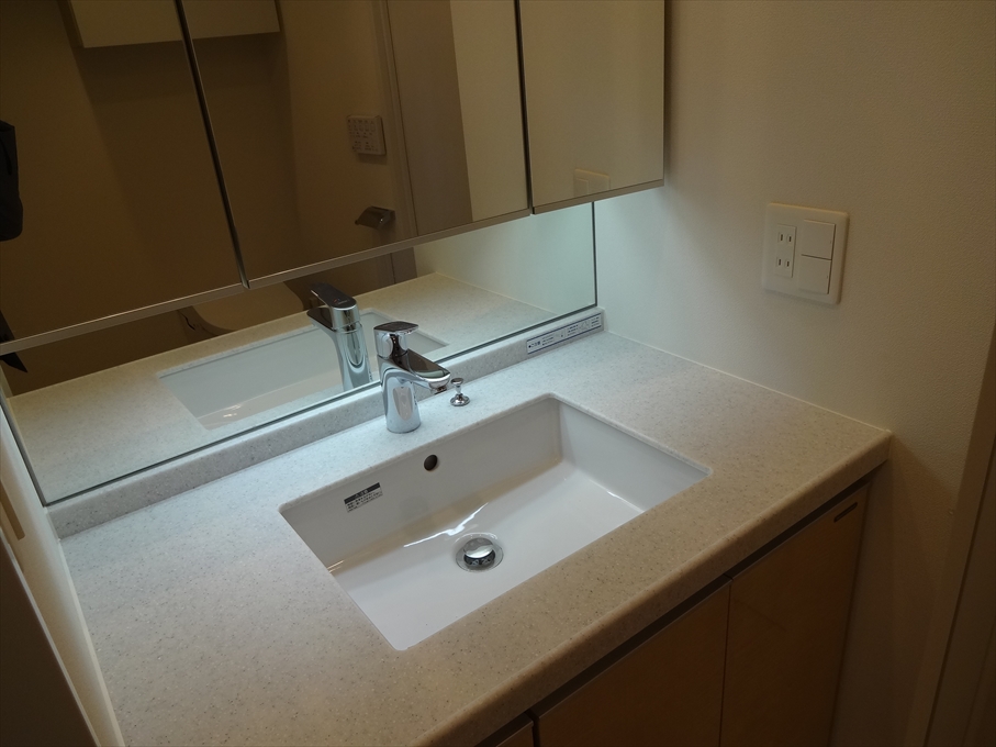 洗面設備　同マンション別部屋