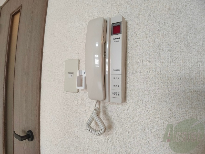 セキュリティ　インターホンで来客確認ができます。安心ですね。