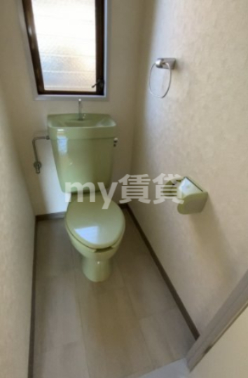 トイレ　別号室