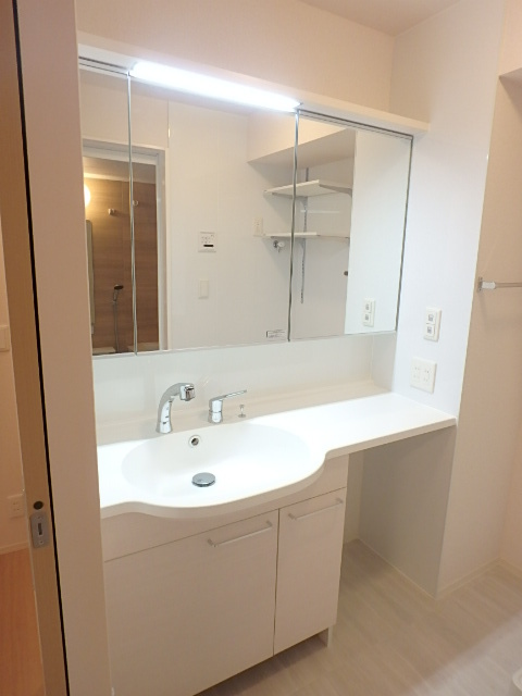 洗面設備　洗髪洗面化粧台