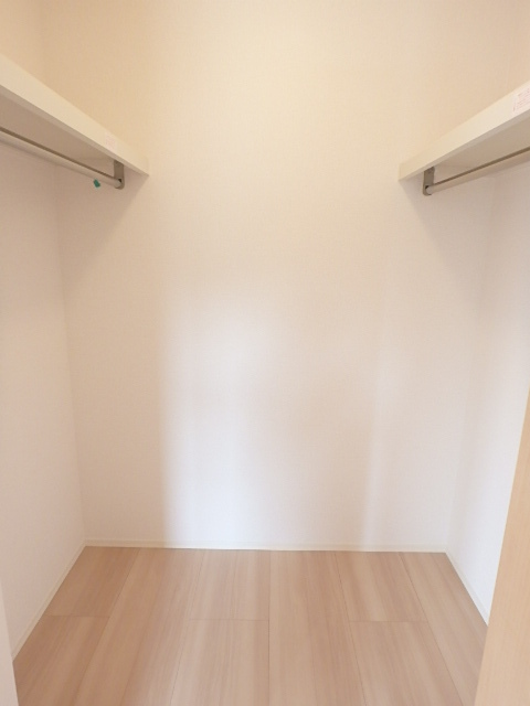 収納　ウォークインクローゼット