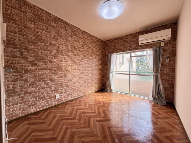 居室・リビング　別部屋参考写真です