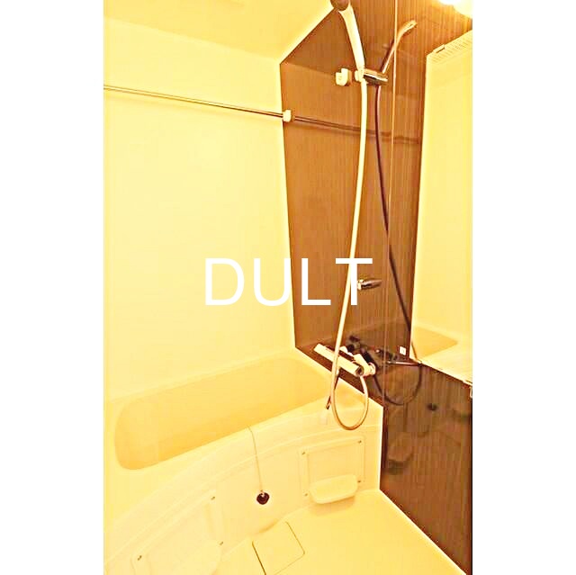 バス・シャワールーム　バスルームです。