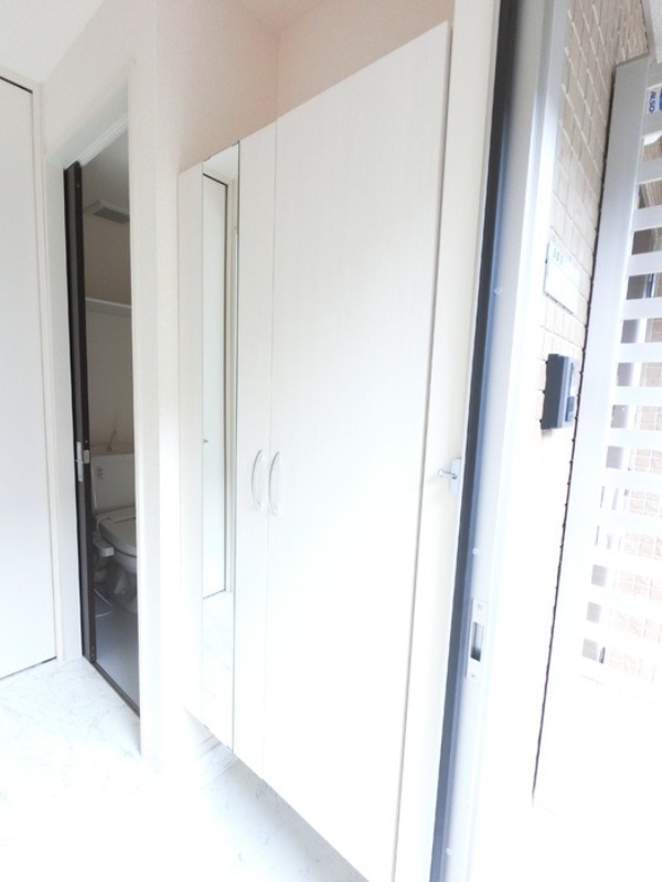 玄関　図面と現状に相違がある場合には現状を優先