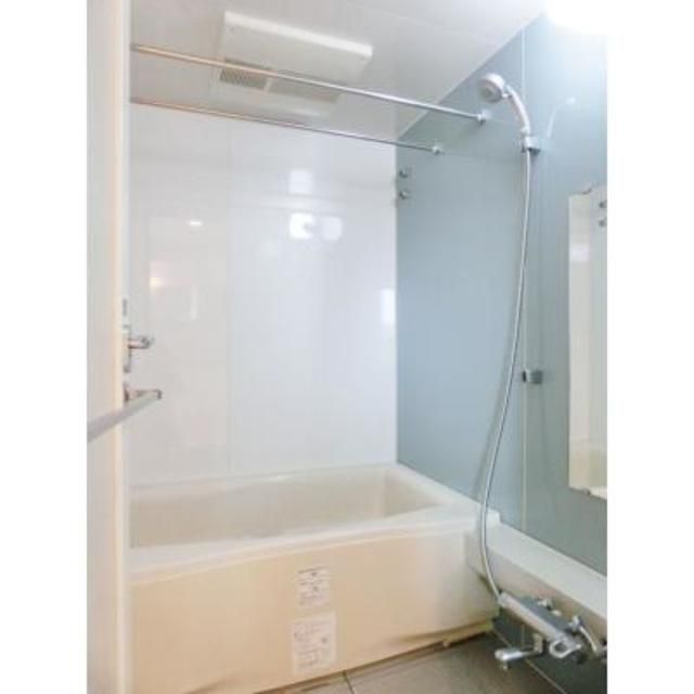 バス・シャワールーム　写真は同タイプ住居です。