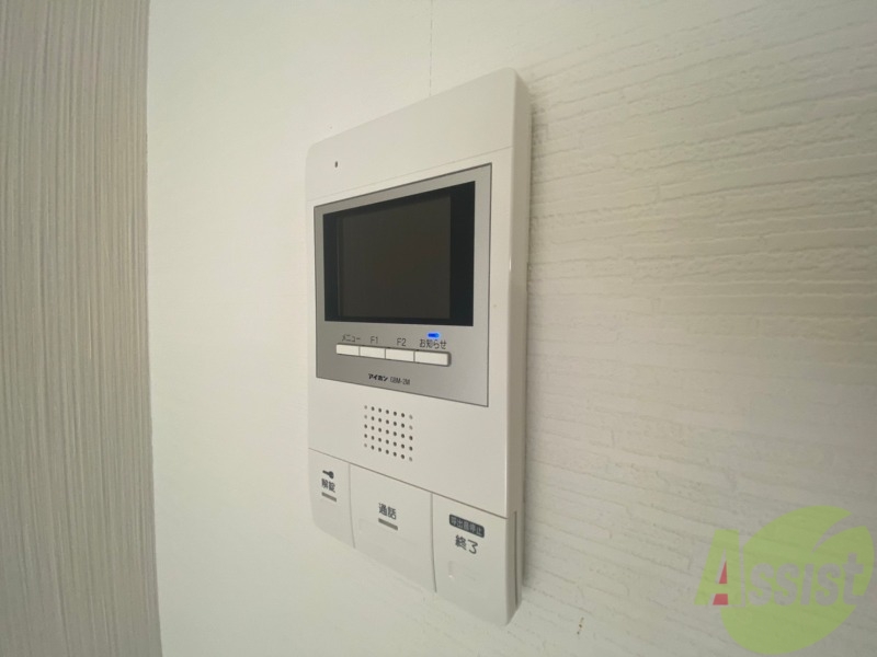 セキュリティ　ＴＶモニター付インターホンです。来客者の顔が見えるので安心！
