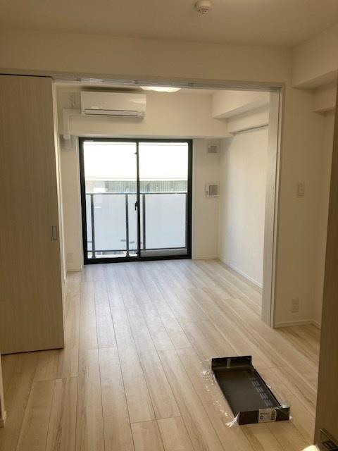 居室・リビング　内観1