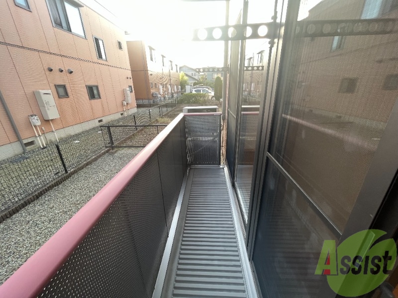 バルコニー　こちらはバルコニーになります。