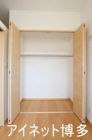 収納　収納も壁一面にあり、使い勝手良いですね