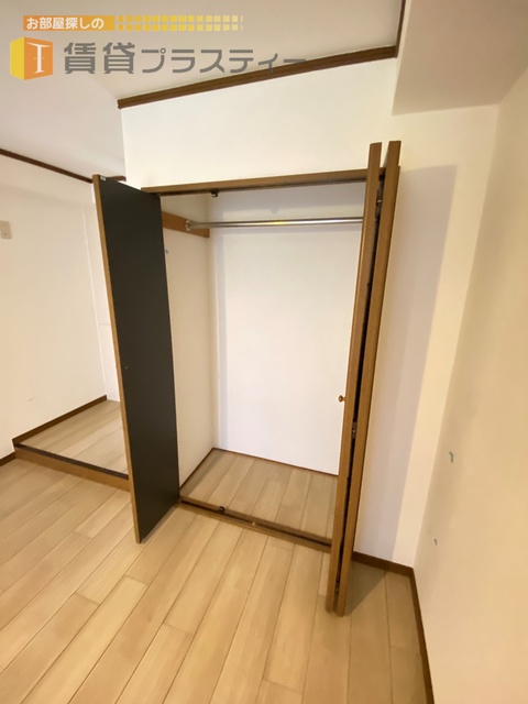 収納　収納スペースはクローゼットタイプ