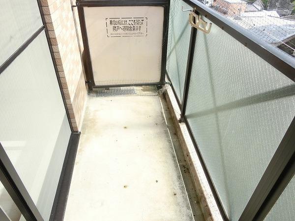 バルコニー　広々としたバルコニー！