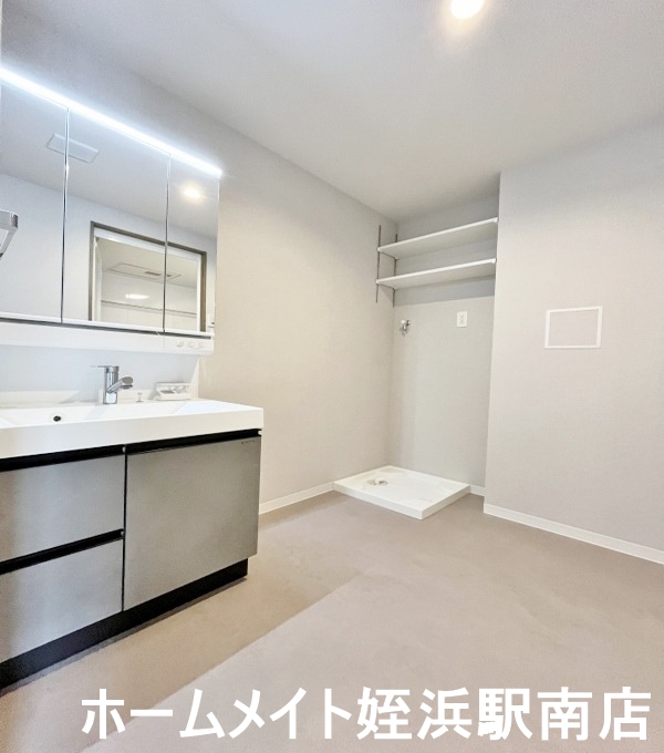 洗面設備　★洗面脱衣所も広さ十分★