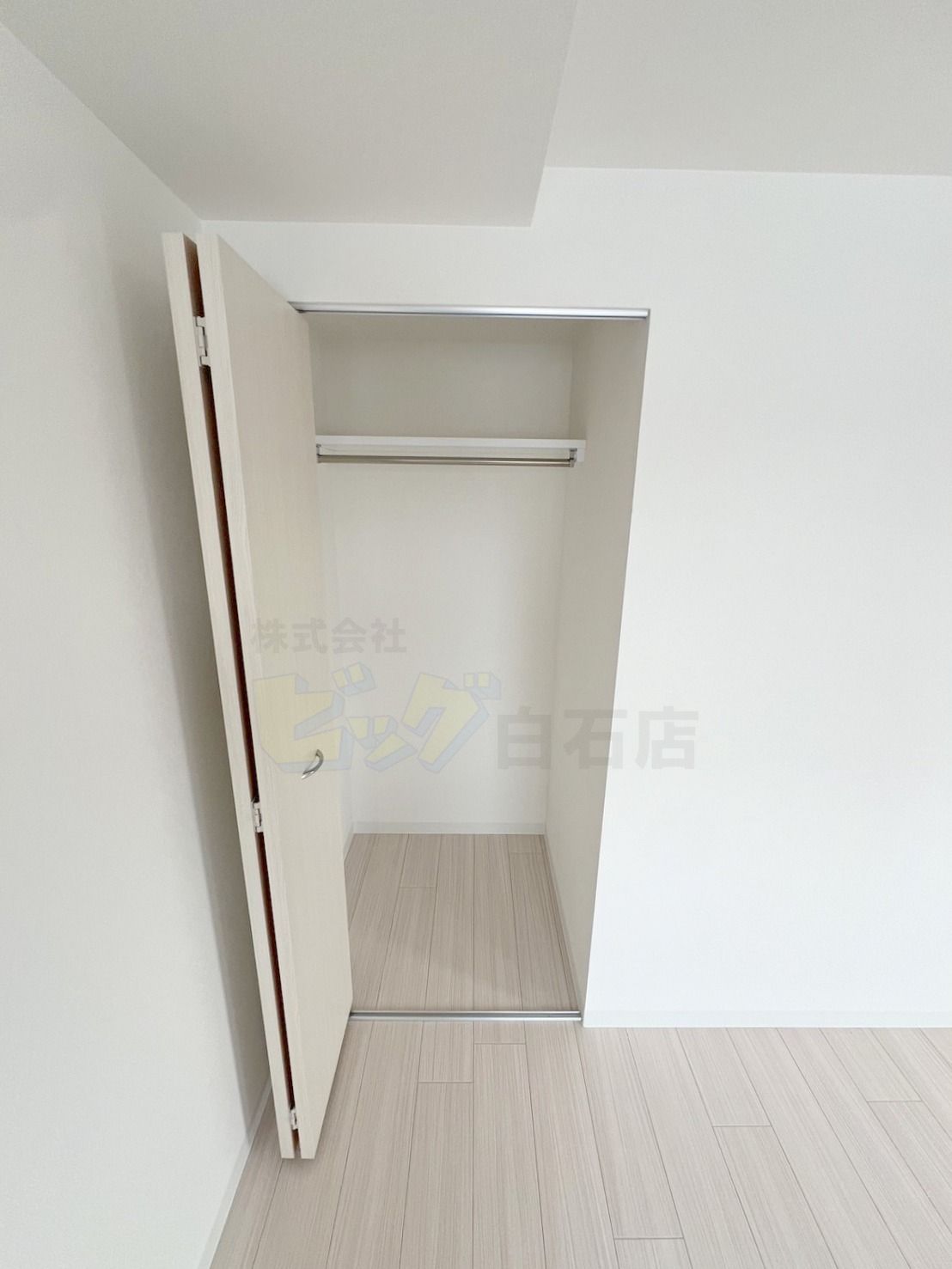 収納　シューズボックスの収納力たっぷりの玄関です♪