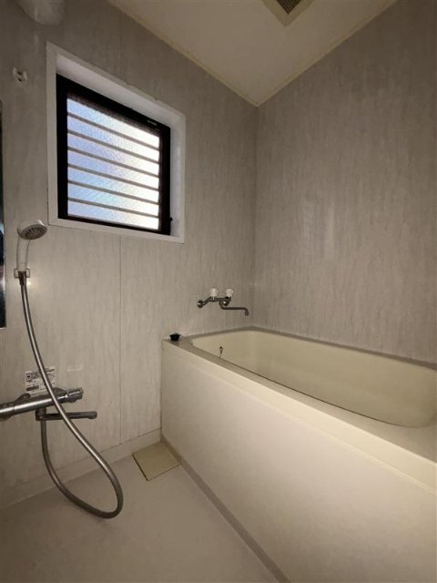 バス・シャワールーム　同一タイプ※備品は除く