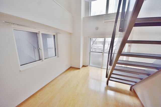 居室・リビング　★6.8帖の洋室です★