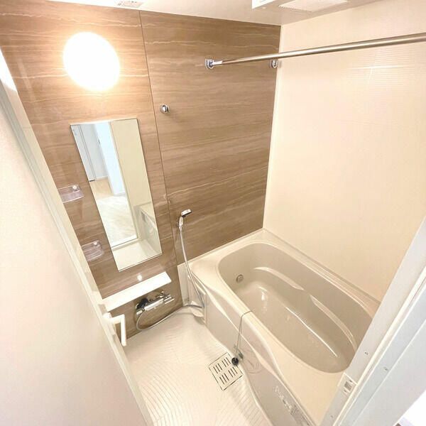 バス・シャワールーム　お風呂で日々の疲れを落としましょう