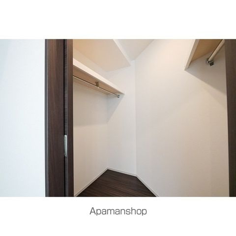 コンフォリア新宿イーストサイドタワーの内装写真