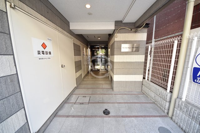 エントランス　ファイブスター九条　エントランス