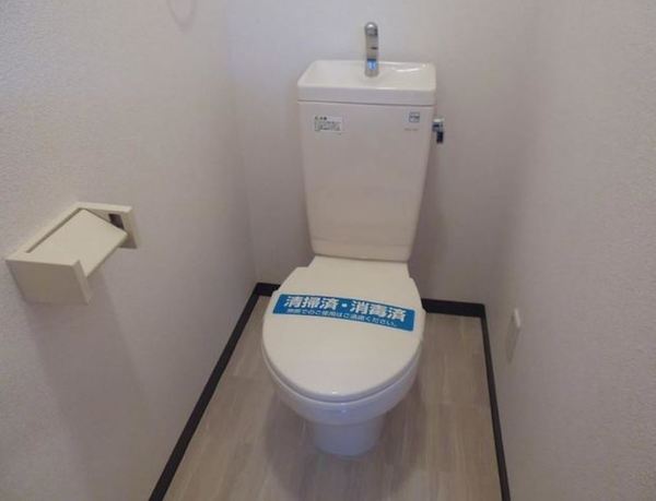 トイレ　※別部屋参考写真