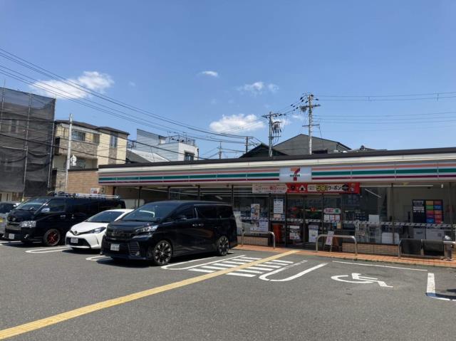 コンビニ　セブンイレブン（コンビニ）まで143m