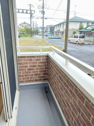 バルコニー　バルコニーからの眺めを楽しみながら食事をしませんか