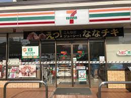 コンビニ　セブン-イレブン 名古屋柳瀬町１丁目店（コンビニ）まで740m