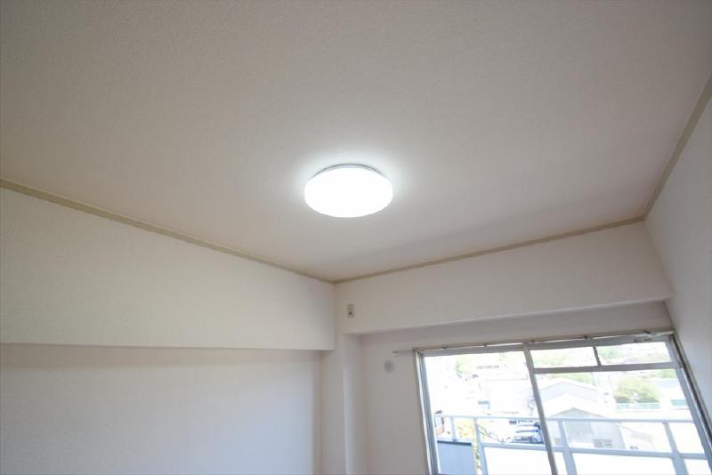 その他設備　室内照明完備