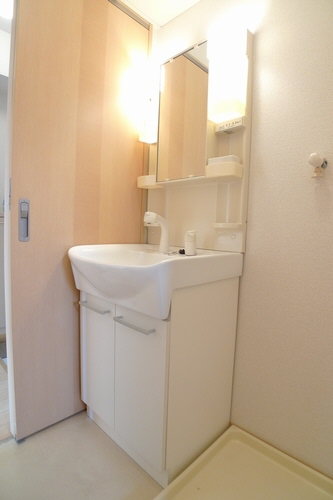洗面設備　他の部屋の写真を引用しております