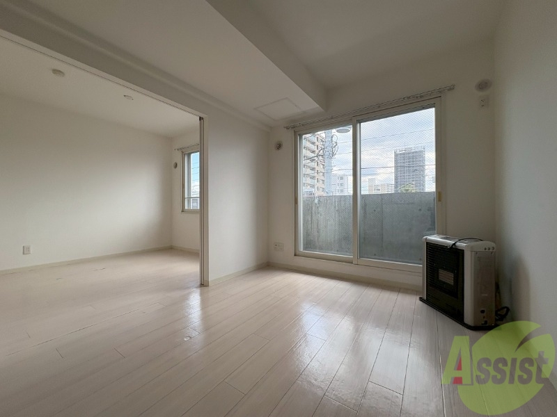 居室・リビング　広くてキレイなお部屋が広がっていて、充実した生活が送れそう。