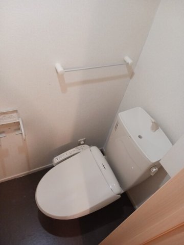 トイレ　シンプルで使いやすいトイレです