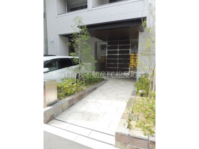 エントランス　マンション共用部分