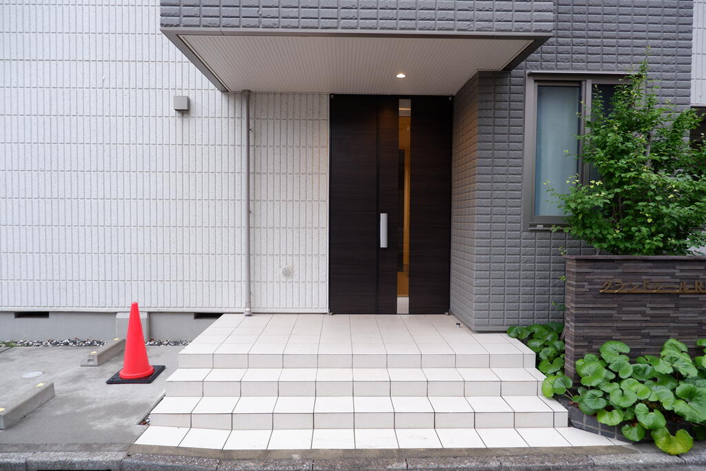 その他　趣きのあるエントランス！