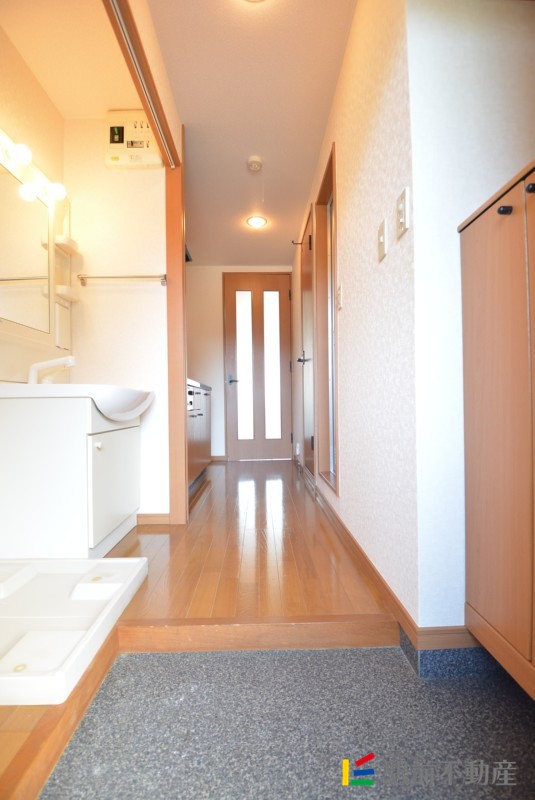 玄関　同タイプ別部屋