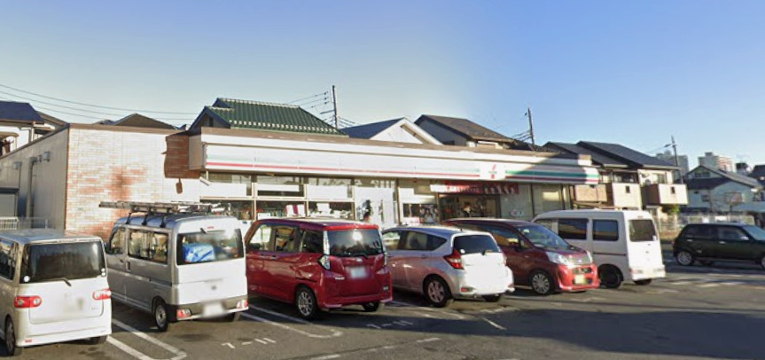 コンビニ　セブンイレブン さいたま与野本町東店（コンビニ）まで306m