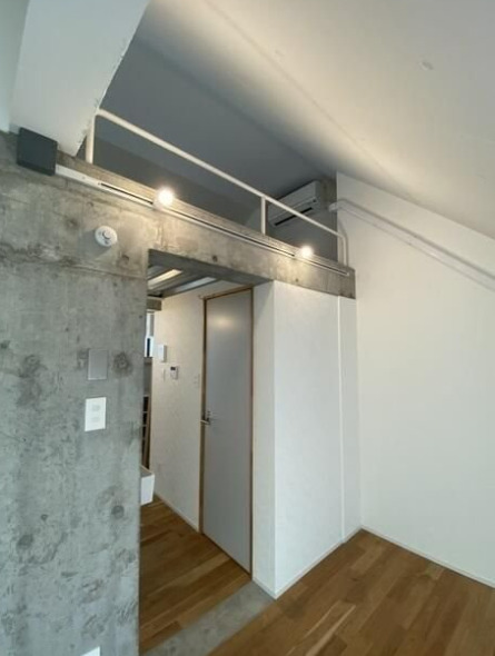 居室・リビング　別部屋の画像を使用しております。