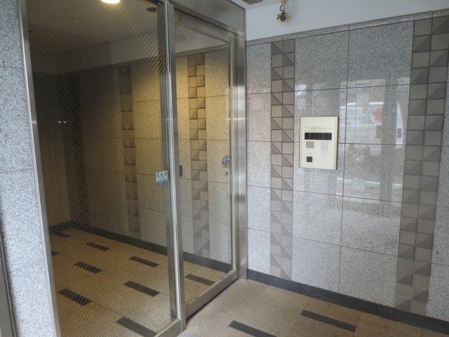 エントランス　エントランス