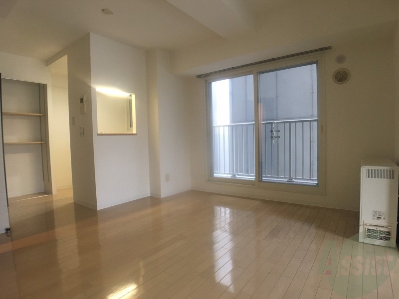 居室・リビング　広くてキレイなお部屋が広がっていて、充実した生活が送れそう。